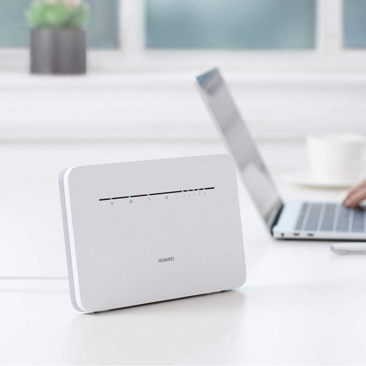 Huawei B535-232 | LTE Router | Cat.7, Download up to 300Mb/s, Upload up to 100Mb/s
