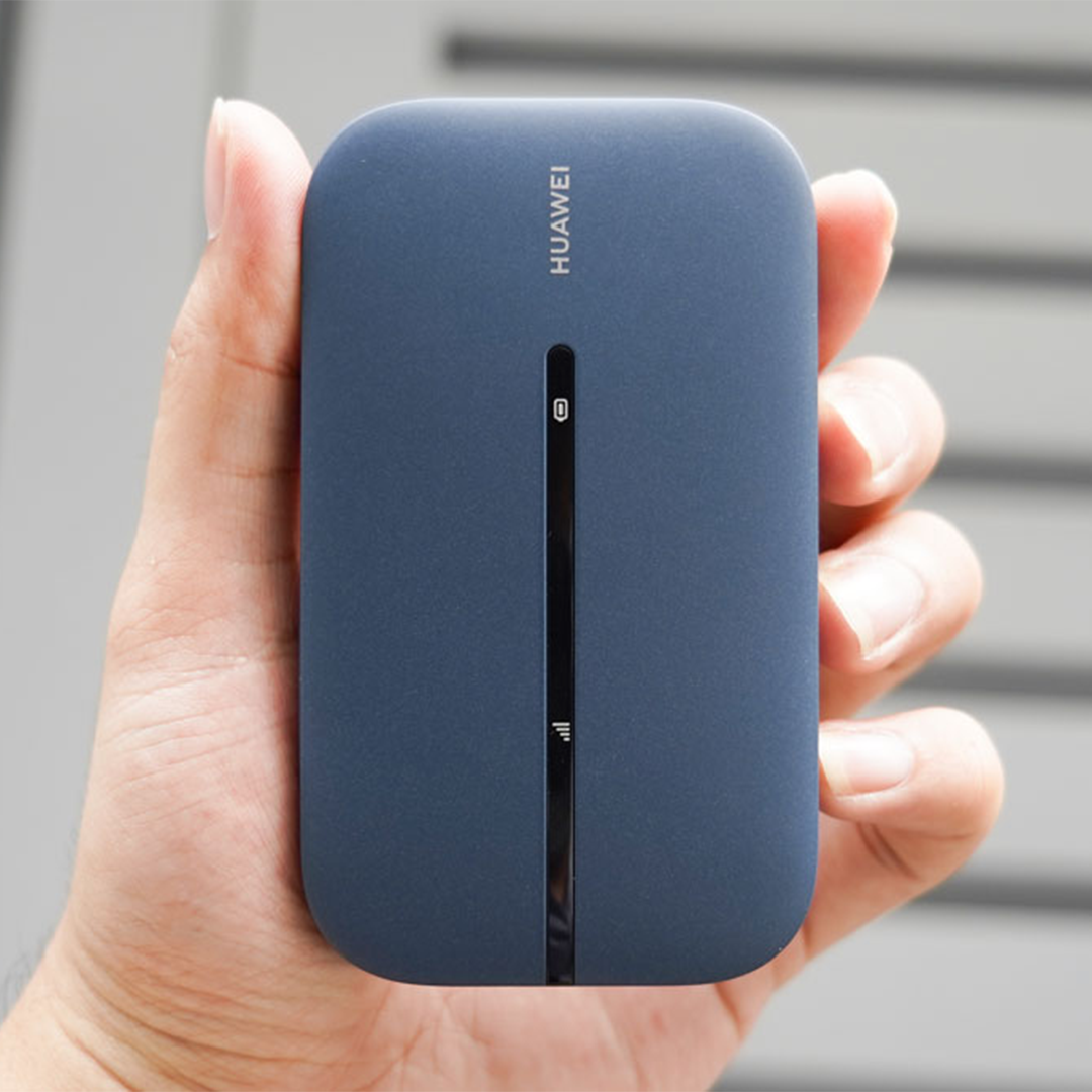Huawei E5783-836 Unlocked 4G LTE Cat6 Pocket Router – Dual-Band WiFi (2.4/5 GHz), Up to 300 Mbps